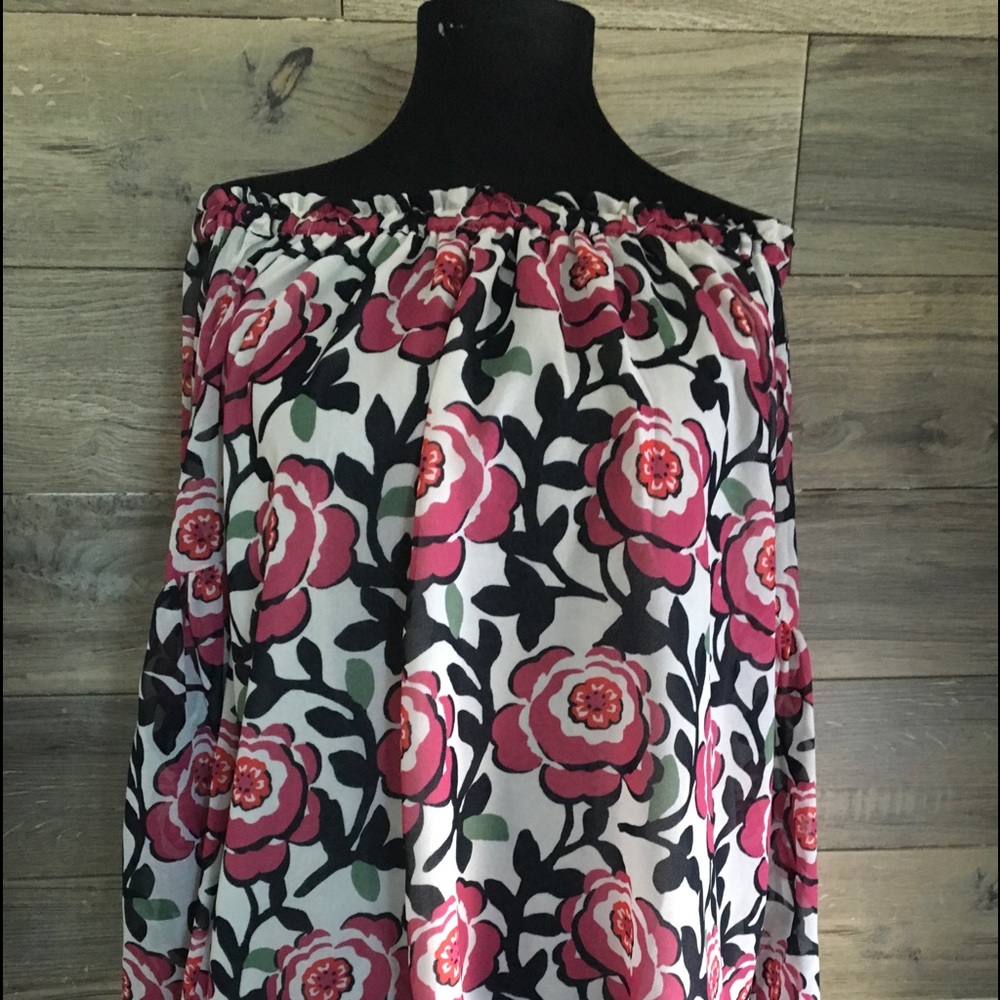 Off or on shoulder top